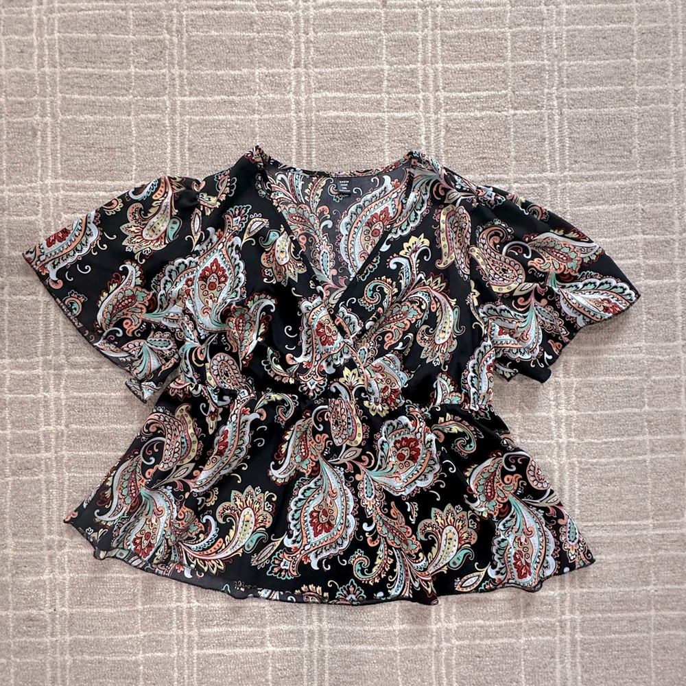 SHEIN • Curve Paisley Print Blouse